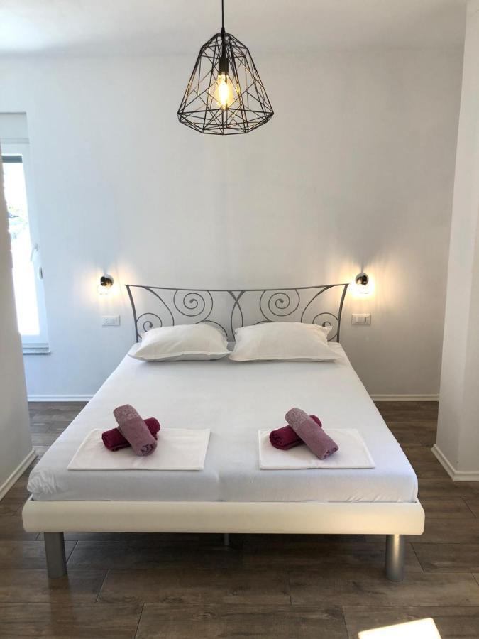 Apartments Martina Tisno Luaran gambar