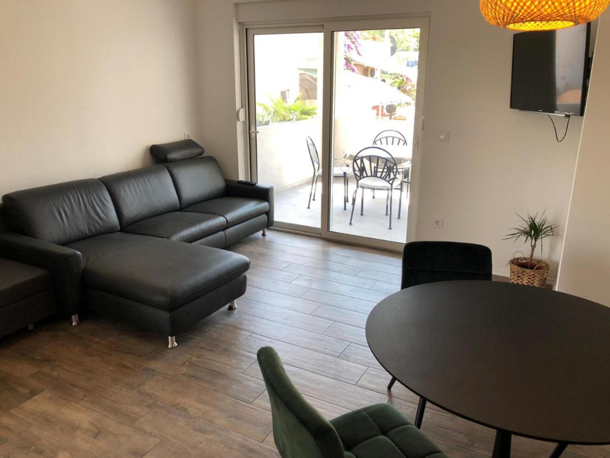 Apartments Martina Tisno Luaran gambar