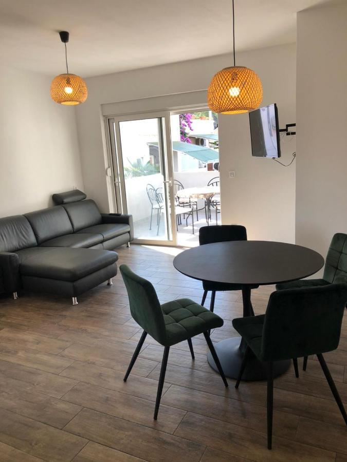 Apartments Martina Tisno Luaran gambar
