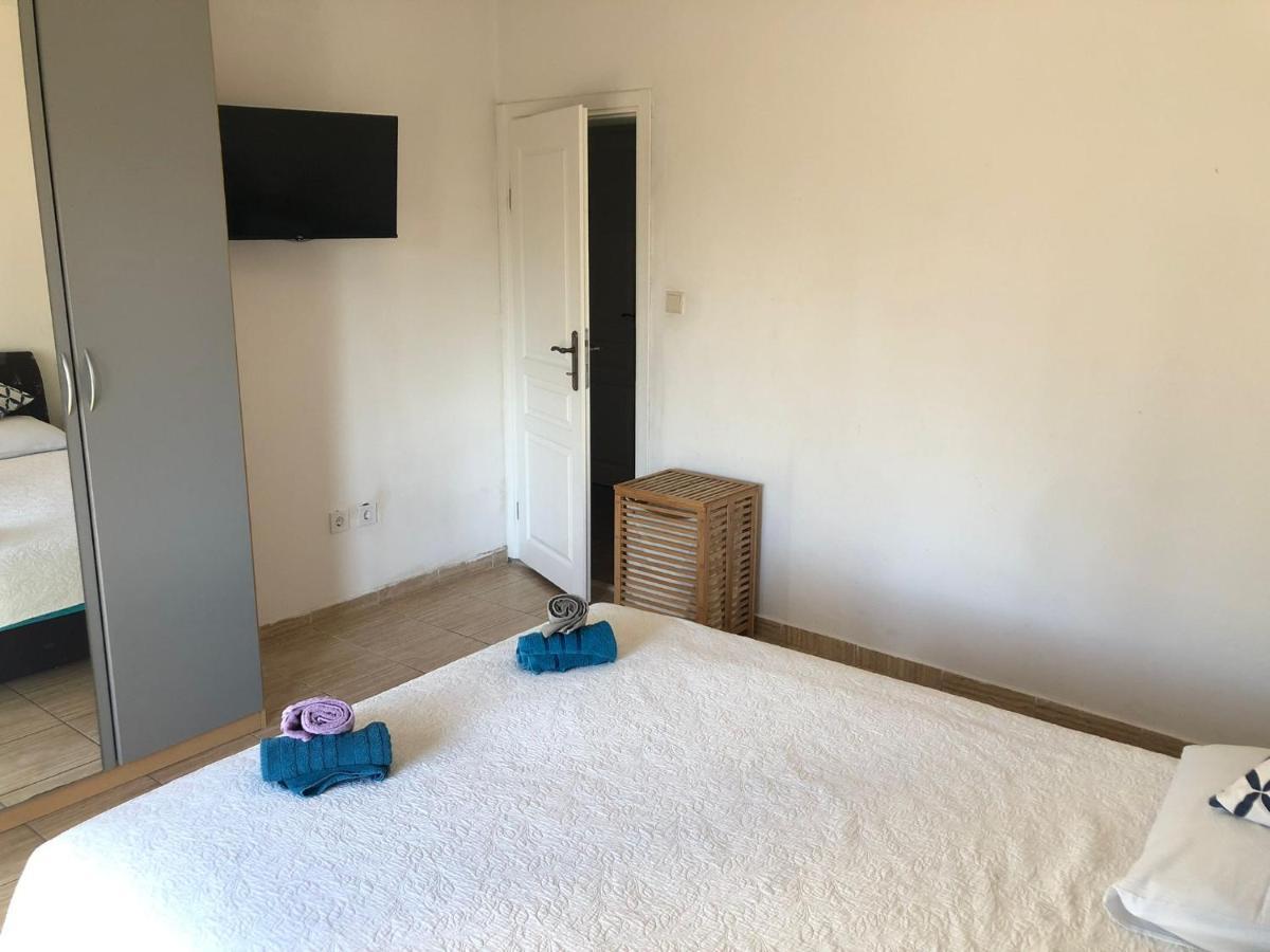Apartments Martina Tisno Luaran gambar