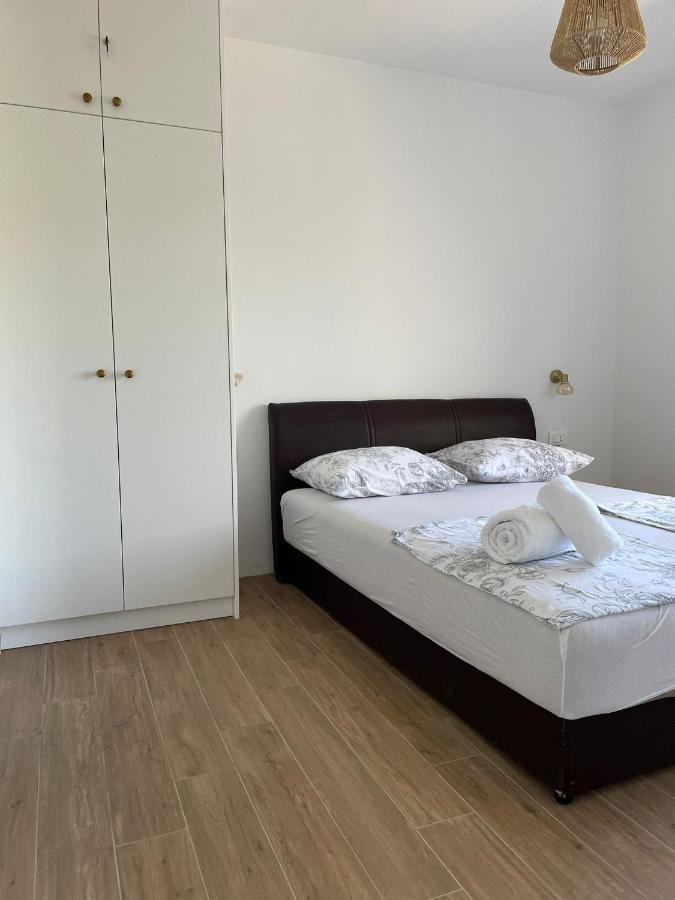 Apartments Martina Tisno Luaran gambar