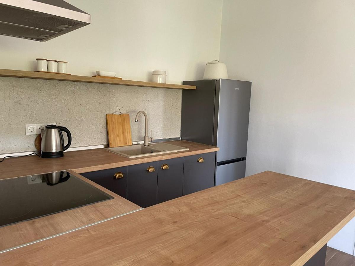 Apartments Martina Tisno Luaran gambar