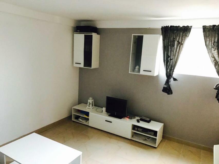 Apartments Martina Tisno Luaran gambar
